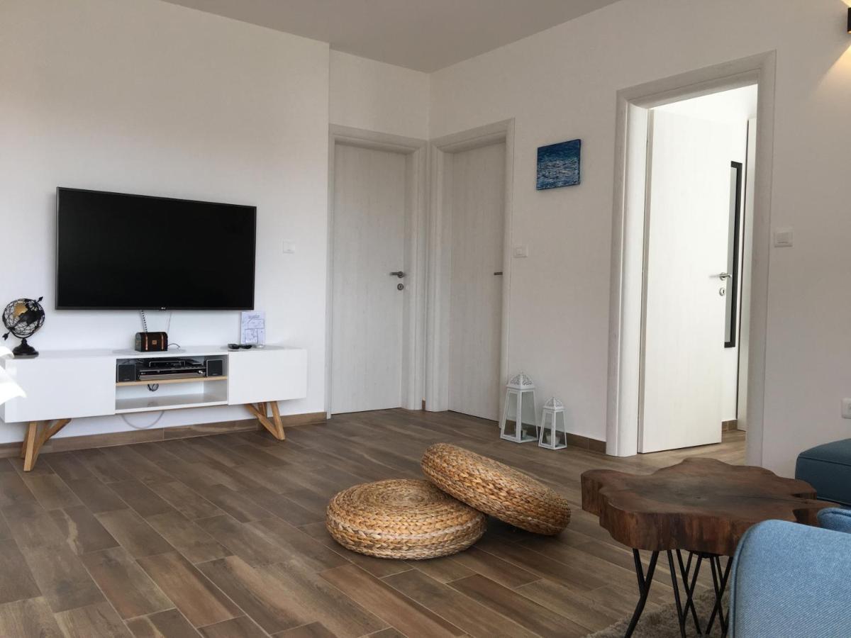 Luxury Apartment Ledo 罗戈兹尼察 外观 照片