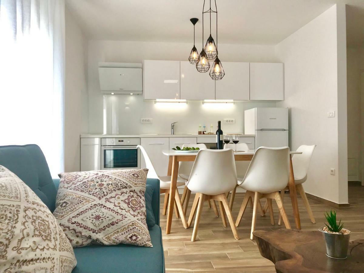 Luxury Apartment Ledo 罗戈兹尼察 外观 照片
